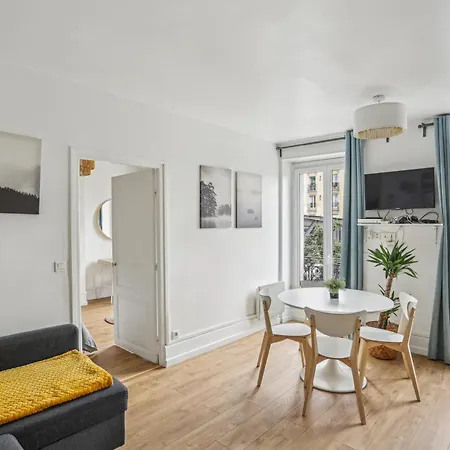 Eiffel Tower 10 Min Walk :-) Apartamento *